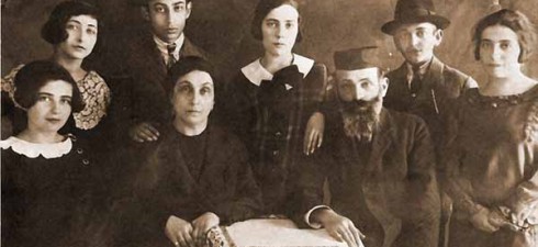 [Audio clip: view full post to listen] Download this episode (right click and save) www.jewishroots.hu